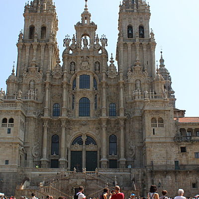 Timeline: Catedral De Santiago (Manuel Pena, Nerea Piñeiro, Yaiza Rodríguez)
