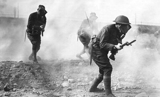 Trench Warfare, Poison Gas, and Machine Guns