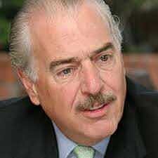 Eligen a Andres Pastrana como presidente