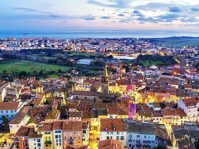 Fondation de Forum Julii,le forum de Jules la future Fréjus bâtie par Jules César.