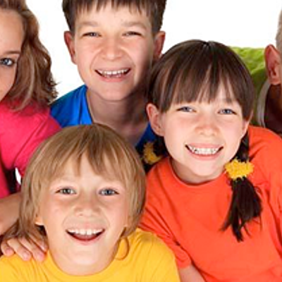 Timeline: Tras los pasos de la infancia y la adolescencia