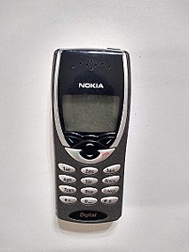 Nokia 8260