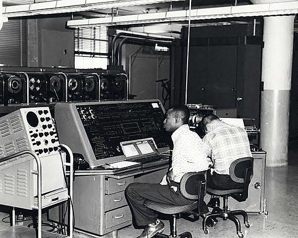 2da generación de computadoras.