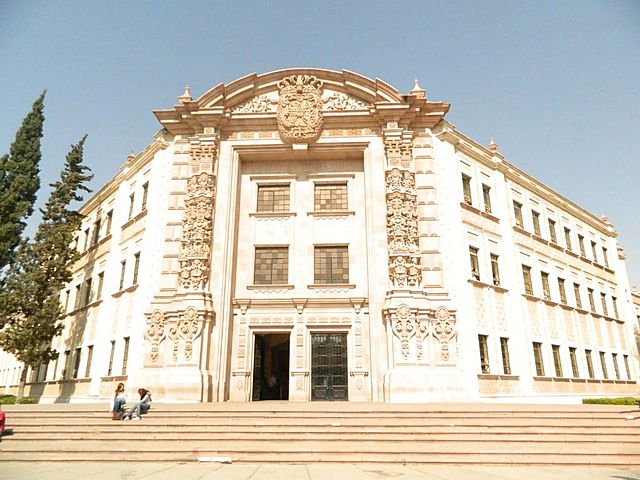 Se imparte por primera vez.