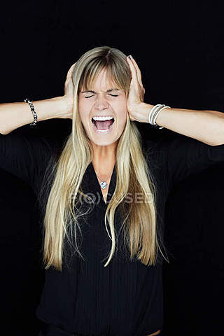 1890, JAMES Y CATELL.