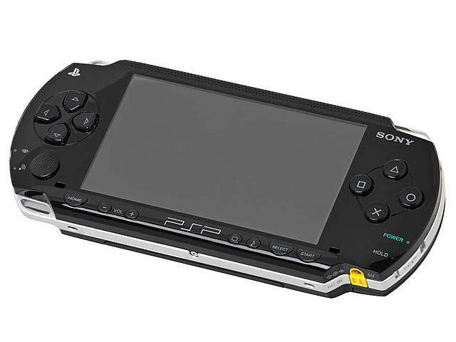 2004. PlayStation Portable