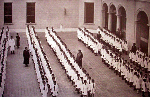 Sanción de la Ley 1420