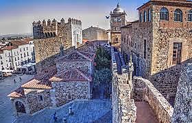 Cáceres es nombrado capital de la provincia