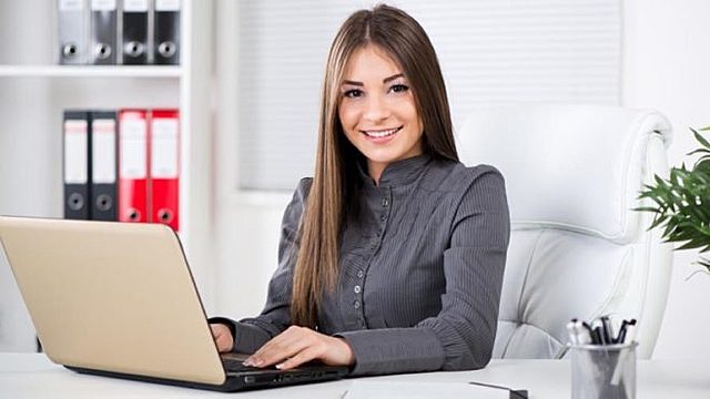 Trabajé como secretaria para el trabajo de mis amigos.