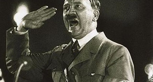 Hitler despoja a los judíos de su nacionalidad alemana