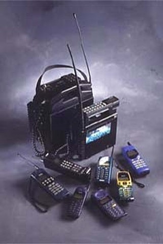 Teléfonos inalámbricos y primer celulares 1990.