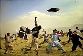 Hassan and Amir's Kite Contest