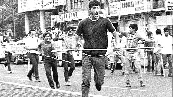 Represión grupo para militar halcones