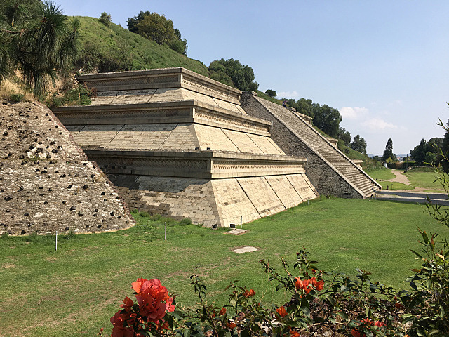The great pyramid of Cholula (AZTECS)