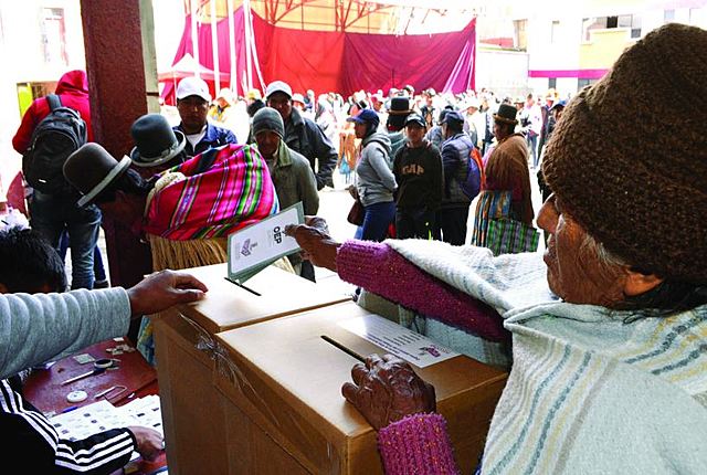 Crean la Coordinadora de Defensa de la Democracia impulsada por Mesa y otros líderes