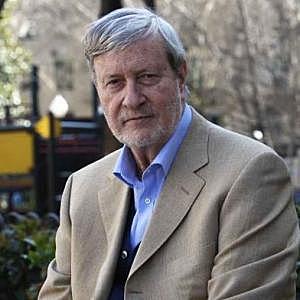 Nace Gianni Vattimo.