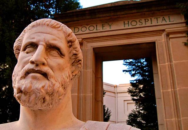 HIPÓCRATES, PADRE DE LA MEDICINA