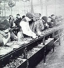 Se crea el Fordismo.