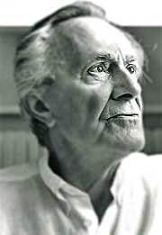 Nace Jean-François Lyotard
