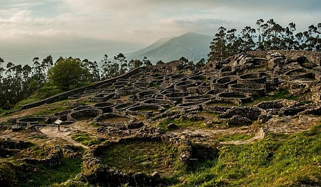 Inicios de la catedral: Edad de Hierro
