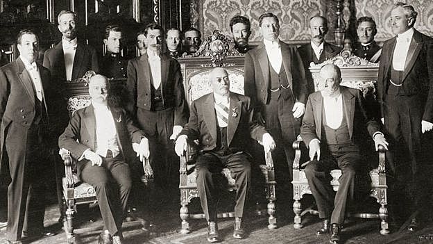 La lucha por el poder