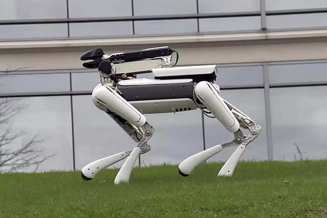 Boston Dynamics SpotMini