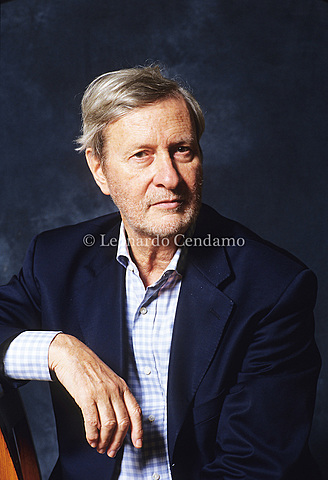 Nace Gianteresio Vattimo