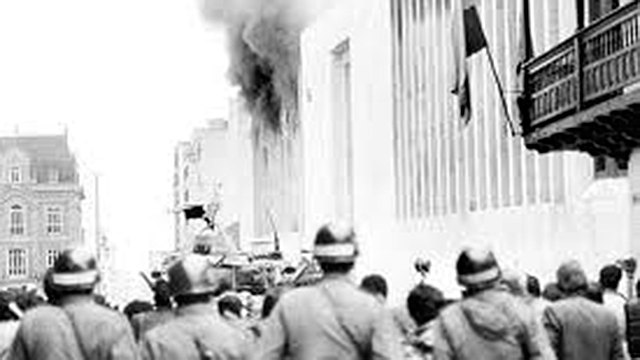 Críticas al sistema político.