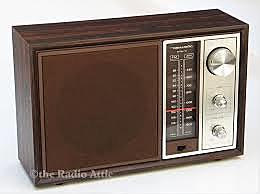 la radio mantuvo despierto todo el país