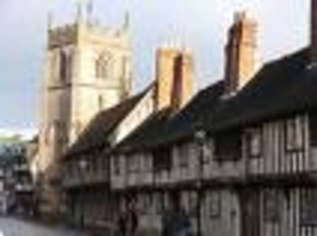 Shakespeare leaves grammar school