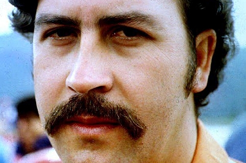 Auge de las mafias y recrudecimiento del conflicto armado (Pablo Escobar)