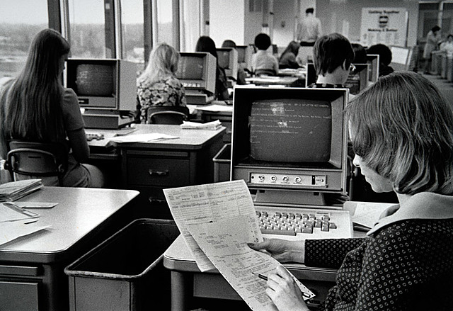 Primera computadora utilizada en la escuela