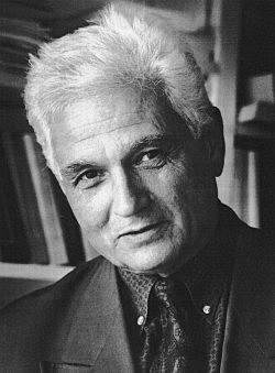 Nace Jacques Derrida