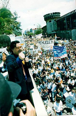 En defensa del modelo eléctrico solidario