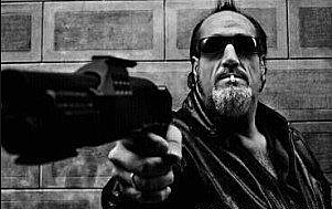 Juventud y primeros atracos a tiendas