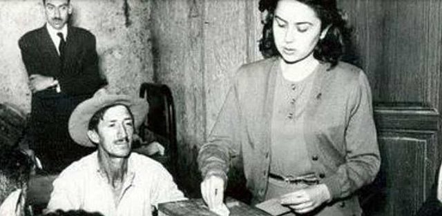 se establece el voto a la mujer