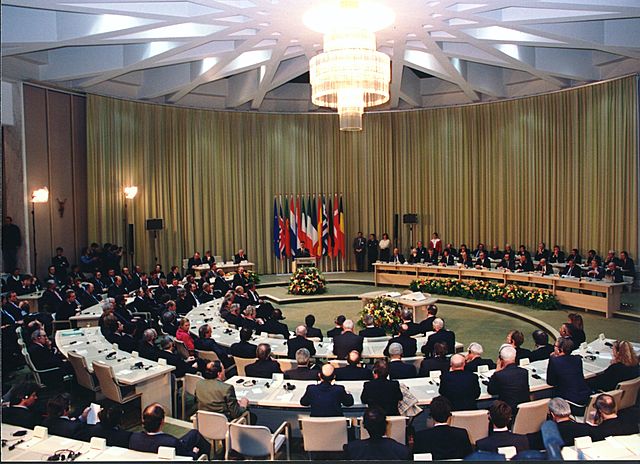 Tratado de la Unión Europea en Maastricht