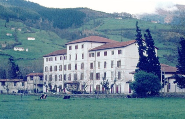 Concreción de los servicios en las Escuelas hogar