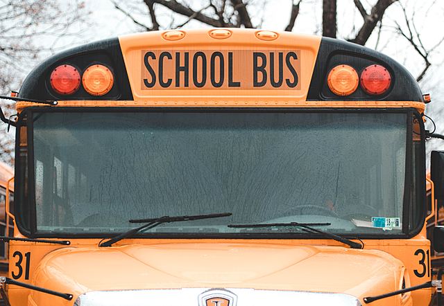 Lubbock uses busing to integrate schools