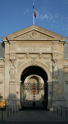 Escuela Politécnica Conservatorio de artes y oficios