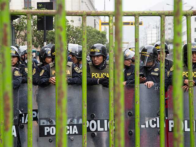 Peruvians Blockade Access to Copper Mines