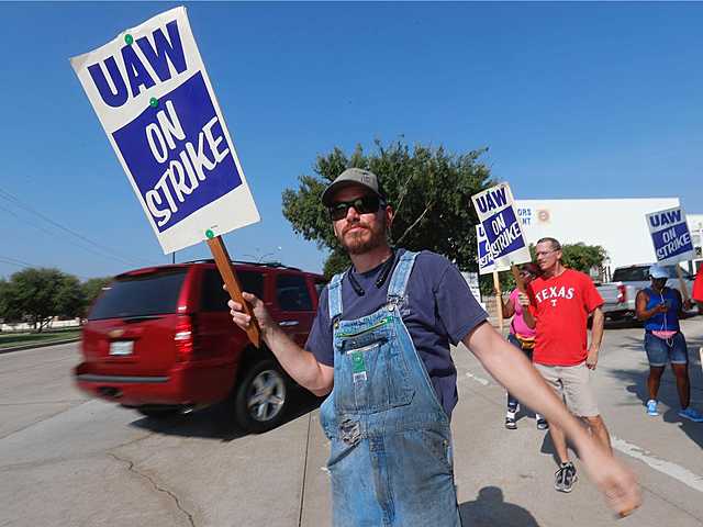 UAW General Motors Workers on Strike