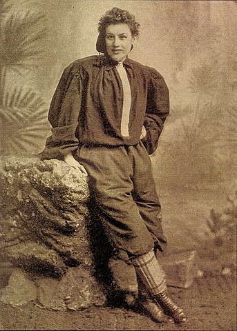 Primer club deportivo femenino