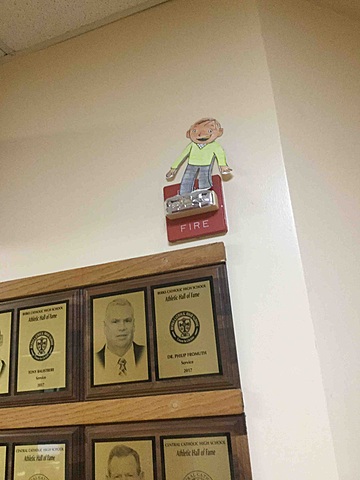 Clément Regardait Le Panthéon