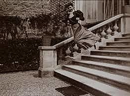 Photography is MAIN STREAM!