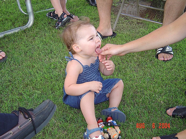 Nací en Delaware el diecisiete de octubre de 2002. Hacía frío porque es otoño en Delaware. "Complicado," una canción de Avril Lavigne fue popular en ese año.