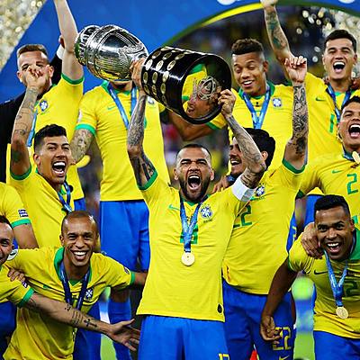 Timeline: Fatos Históricos & Copas do Mundo