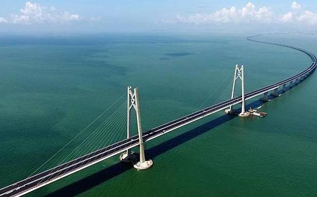 EL PUENTE MARÍTIMO DE LA BAHÍA DE HANGZHOU
