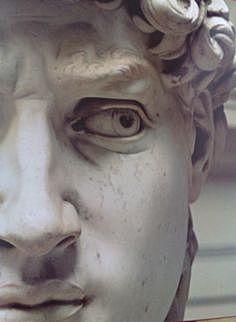 The pupil and iris of the eye began to be sculpted in the marble sculpture in Rome