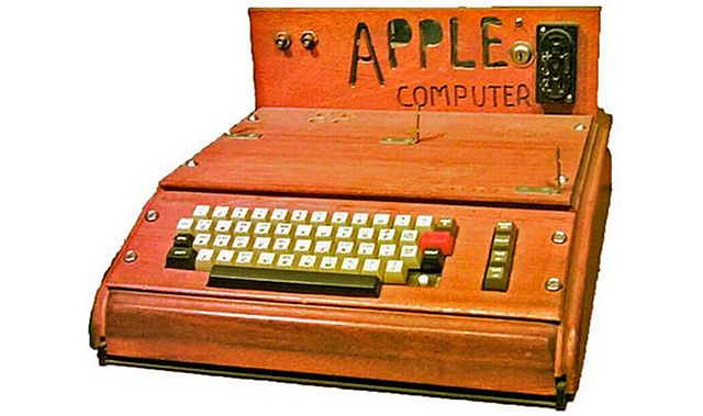 osnovana je tvrtka Apple i nastaje računalo Apple 1